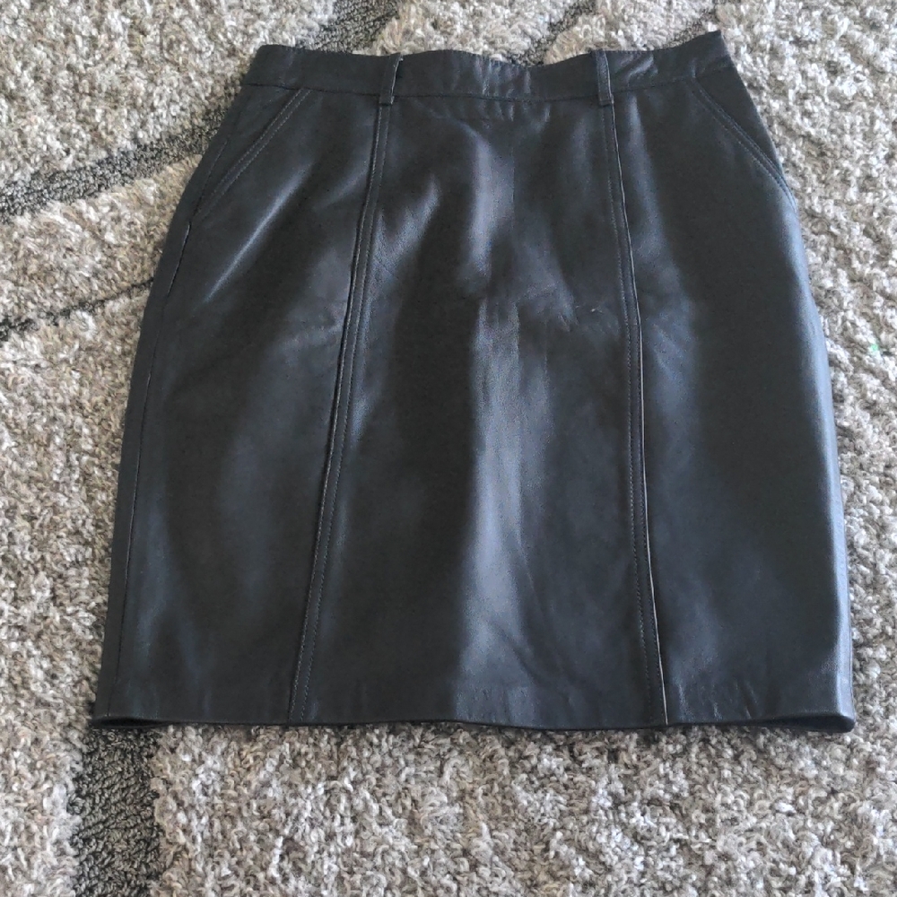 Elegant Black Leather Skirt